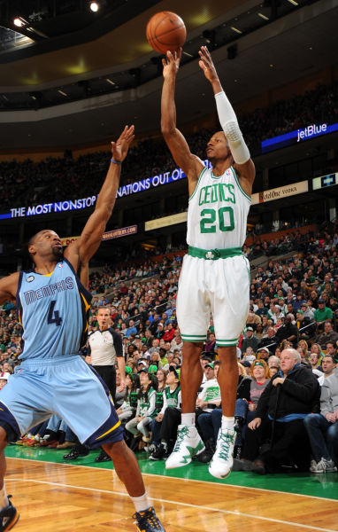 超联赛的形 超联赛的形