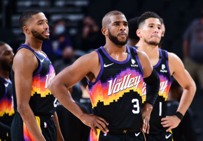 跟队记者：莱奥续约谈判还没正式开启，但俱乐部正在讨论