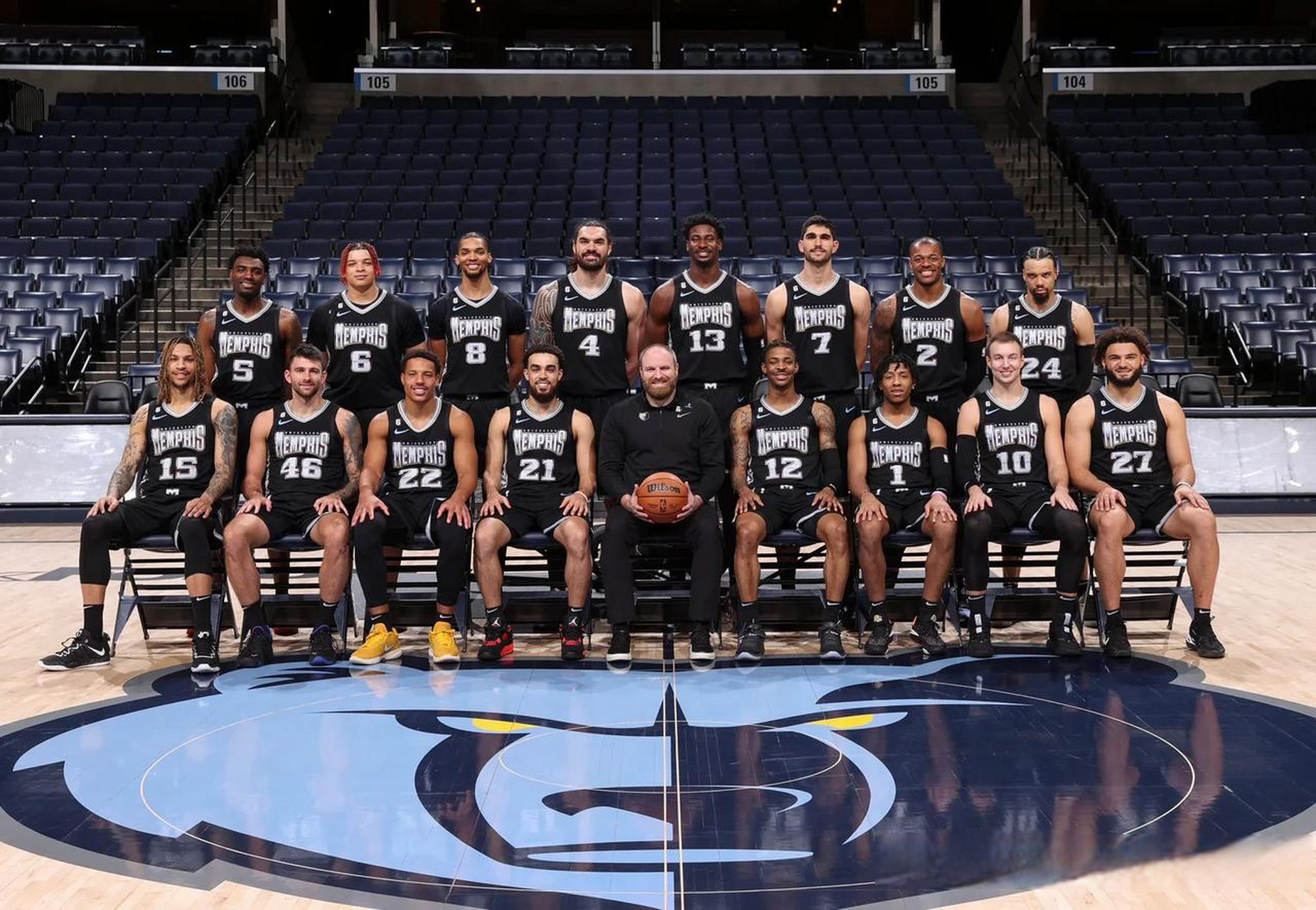 在复杂的桌 在复杂的桌